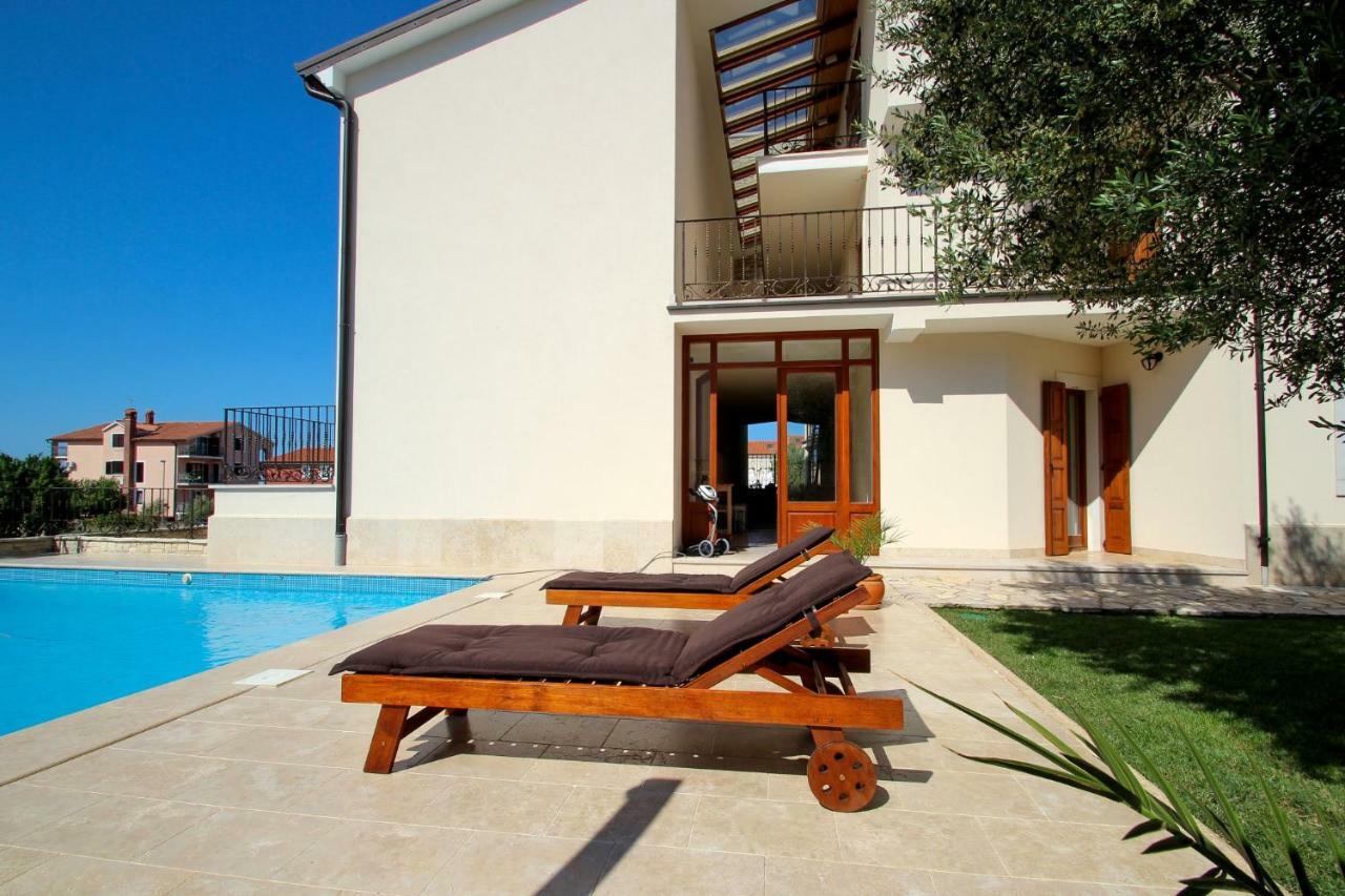 Casa Rafael 1 Apartman Novigrad Istria Kültér fotó